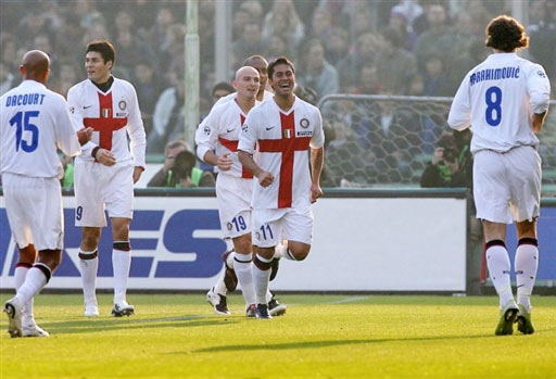 游泳赛事多项成绩达标