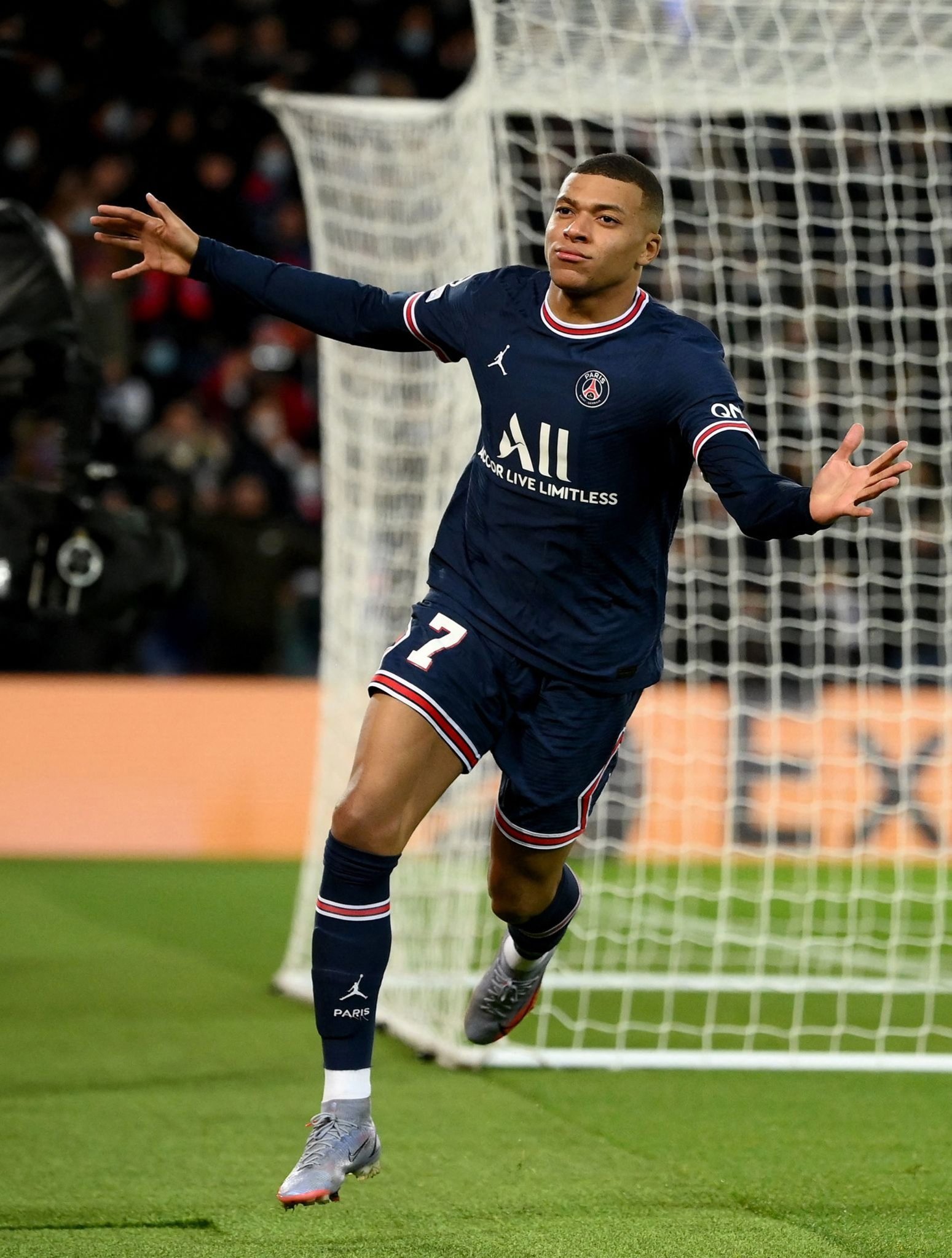 《剑网3》儿童节活动挂件家具首曝 趣味礼盒鼠你最萌