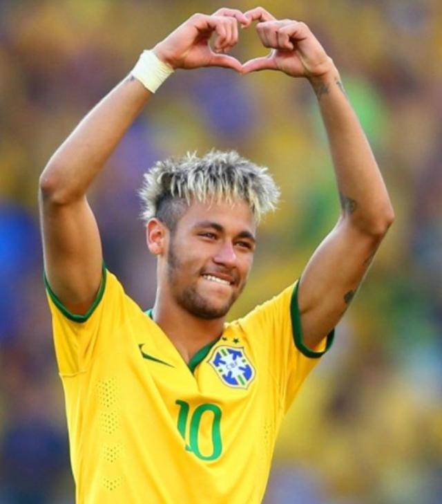 综合体育热点事件追踪 第一时间掌握焦点